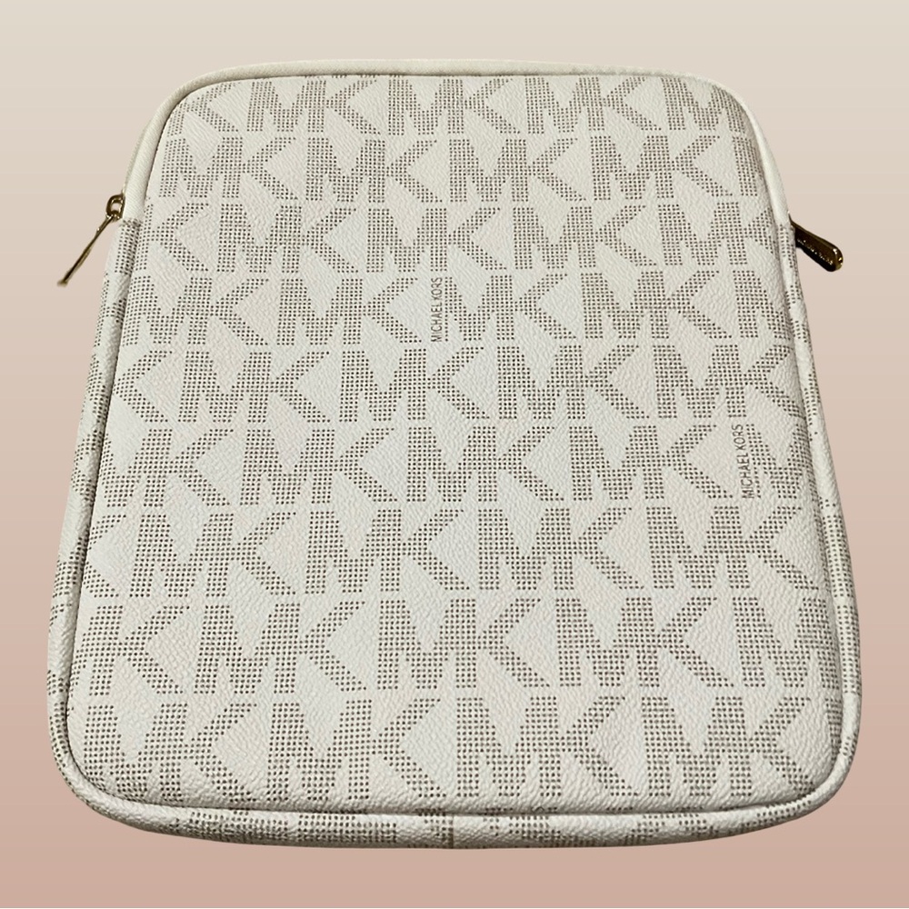 Michael Kors 10” Tablet Case MK Logo Zip Pouch Gold Hardware Neutral Beige NWOT - Picture 3 of 8